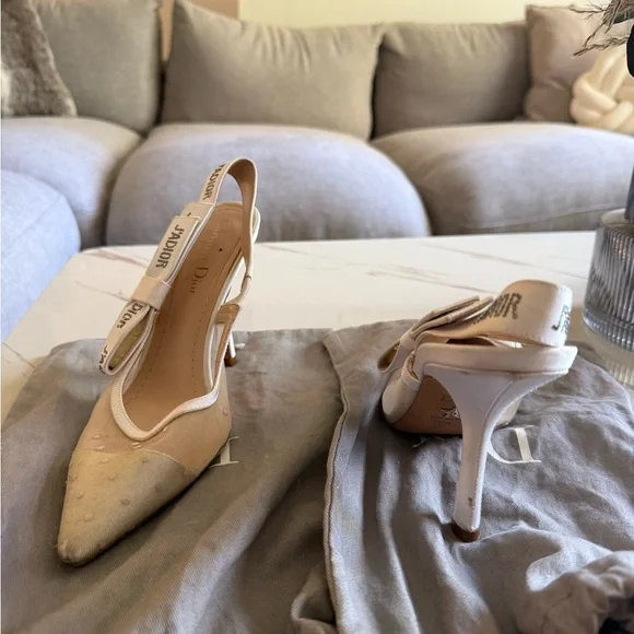 Dior Cream Heels Elegant Design - Picture 5 of 6